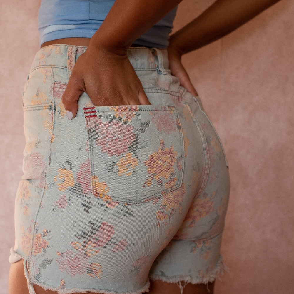 High Rise Denim Shorts - Picture 5 of 5